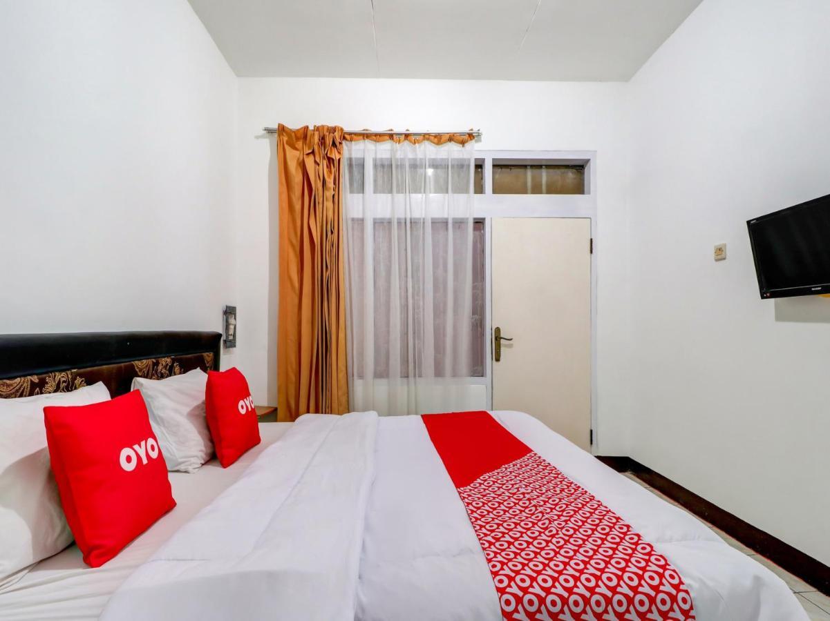 Oyo 3341 Hotel 2*